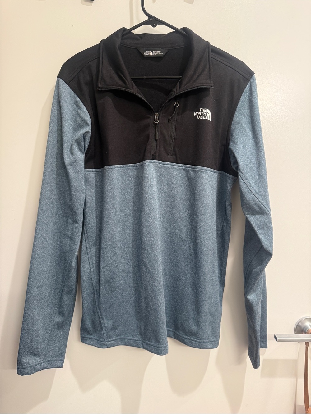 The North Face Men’s Black and Heather Blue Quarter-Zip Pullover